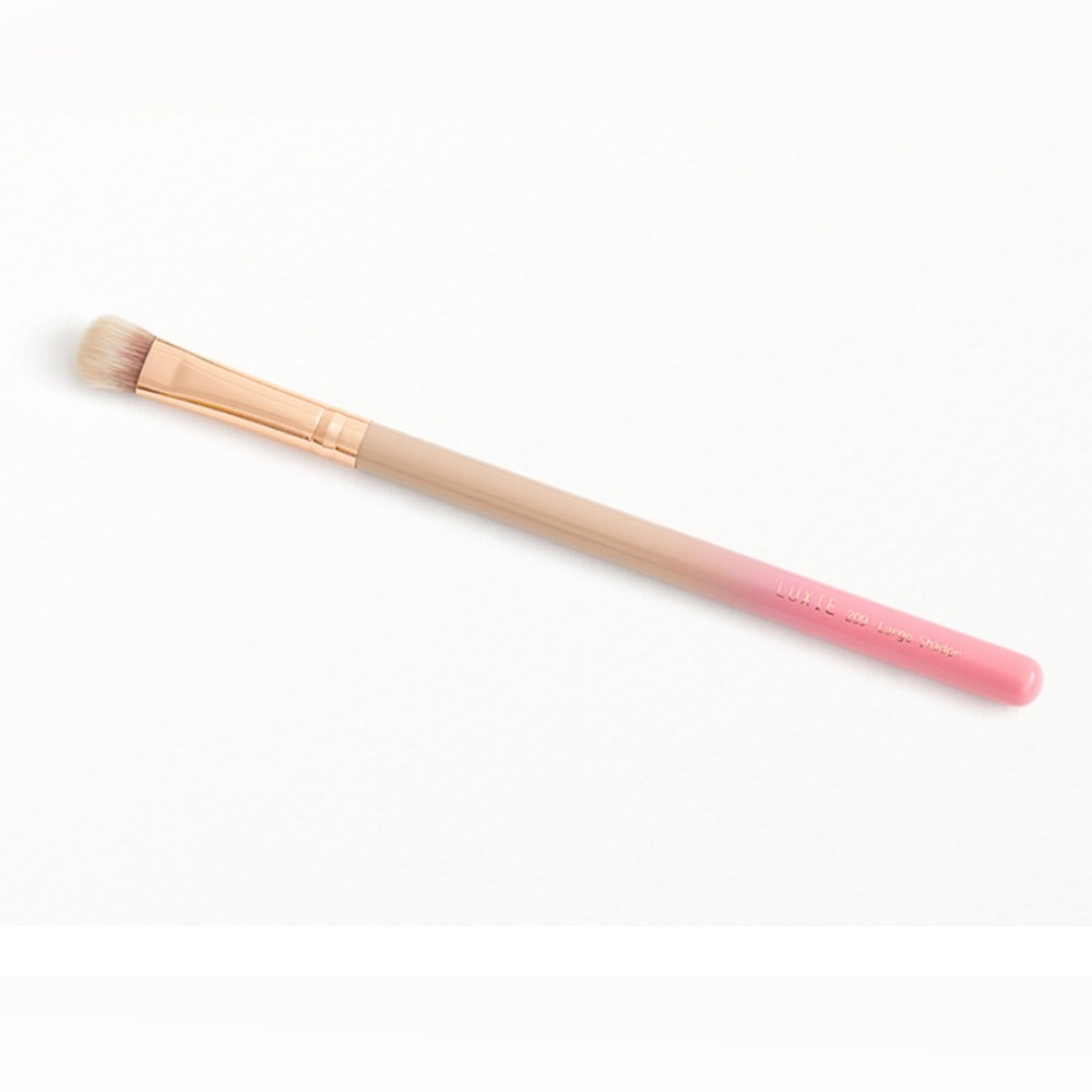 LUXIE BEAUTY 209 Large Shader Summer Daze Tan Brush